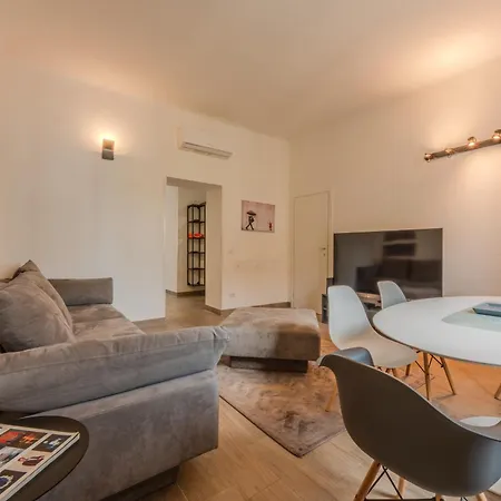 Apartment Moscova Elegant *